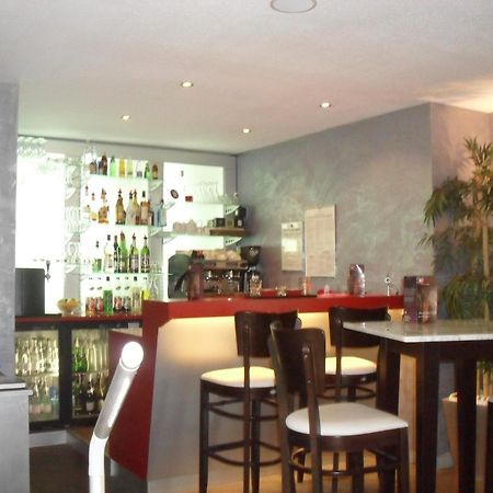 Hotel Evan Lempdes sur Allagnon ภายนอก รูปภาพ