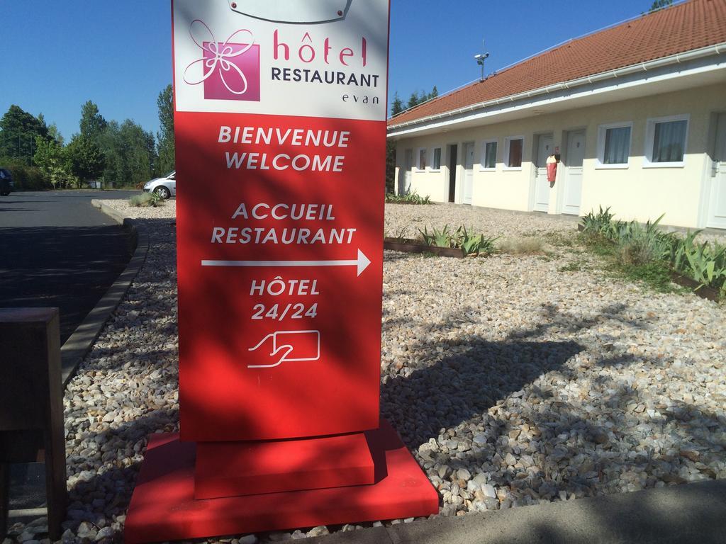 Hotel Evan Lempdes sur Allagnon ภายนอก รูปภาพ
