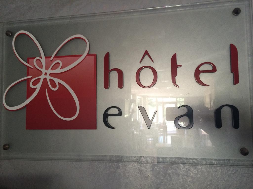 Hotel Evan Lempdes sur Allagnon ภายนอก รูปภาพ