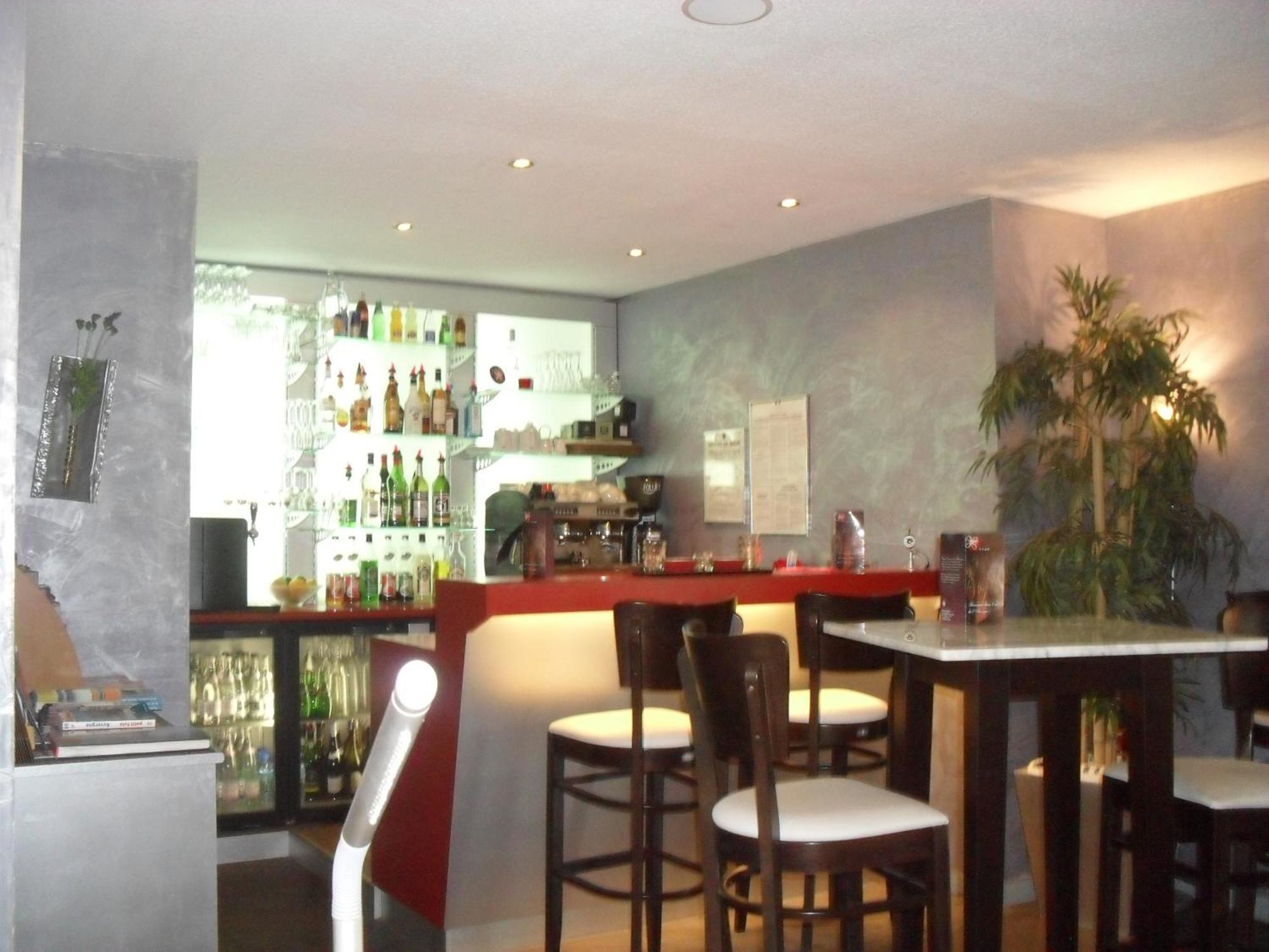 Hotel Evan Lempdes sur Allagnon ภายนอก รูปภาพ