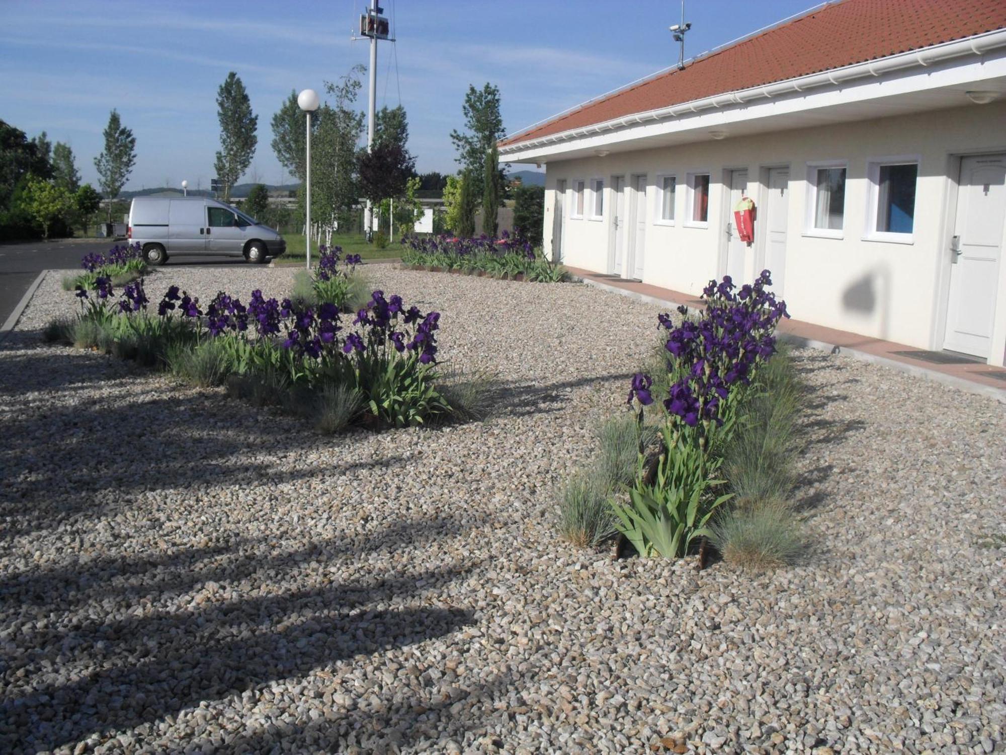 Hotel Evan Lempdes sur Allagnon ภายนอก รูปภาพ