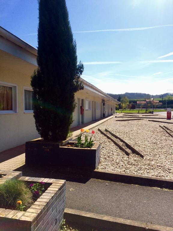 Hotel Evan Lempdes sur Allagnon ภายนอก รูปภาพ