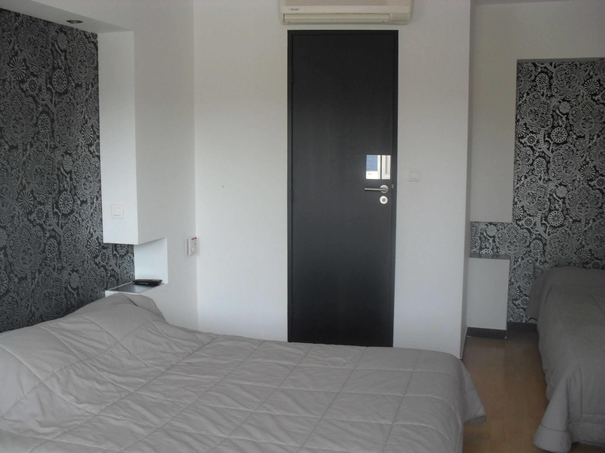 Hotel Evan Lempdes sur Allagnon ภายนอก รูปภาพ